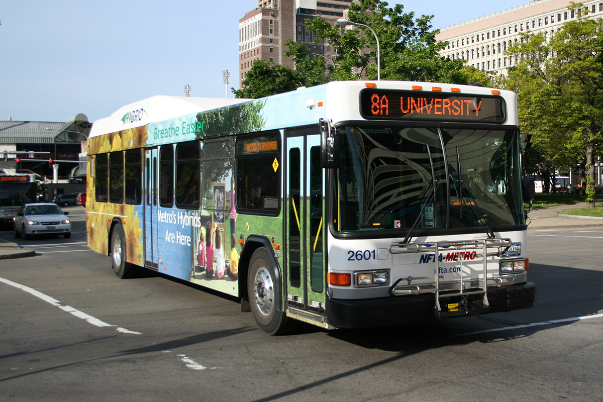 Hybrid bus