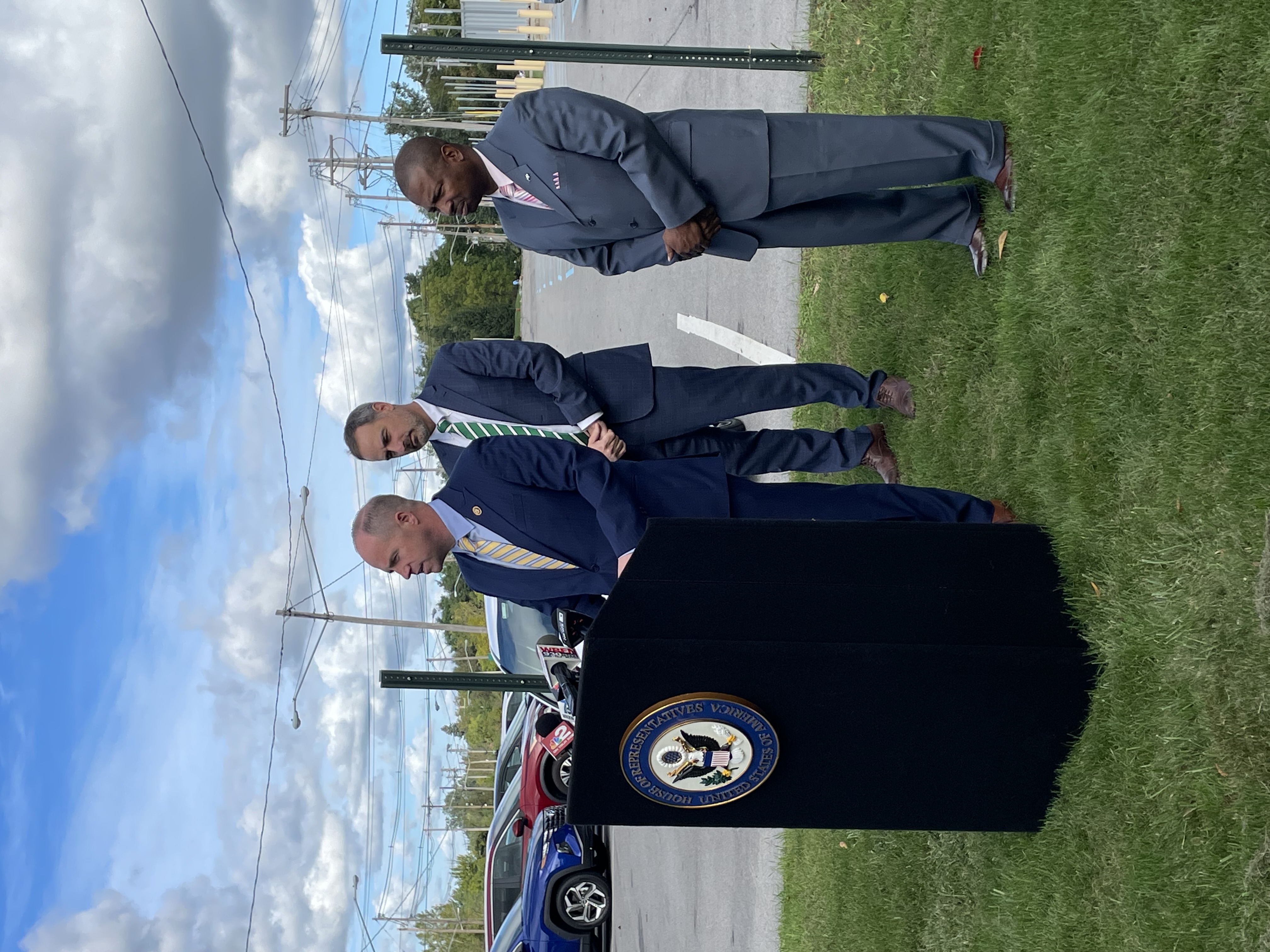 Congressman Kennedy Announces Funding for NFTA'S LaSalle & DL&W Metro Rail Stations
