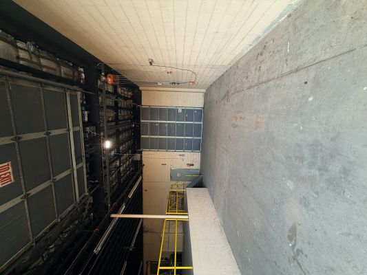 Suite 104 at grade loading dock with 2 ton hoist